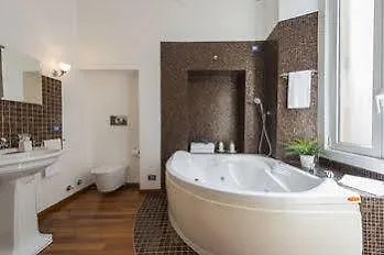 Royal Suites Szálloda