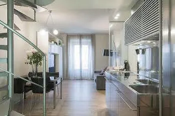 Royal Suites Szálloda Milánó