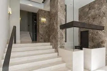 Royal Suites Szálloda *