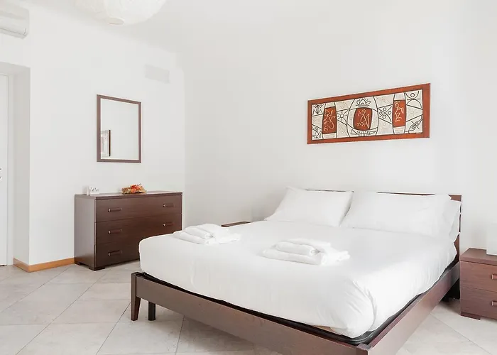 Italianway Easy - Cerano 15 Apartament