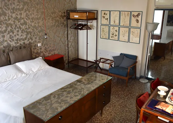 Ca' Monteggia בית הארחה 2*