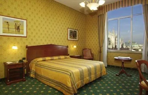 호텔 Grand Plaza 4*