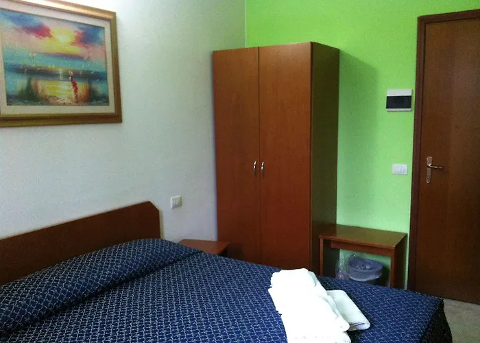 Aurelia Hotel 2*