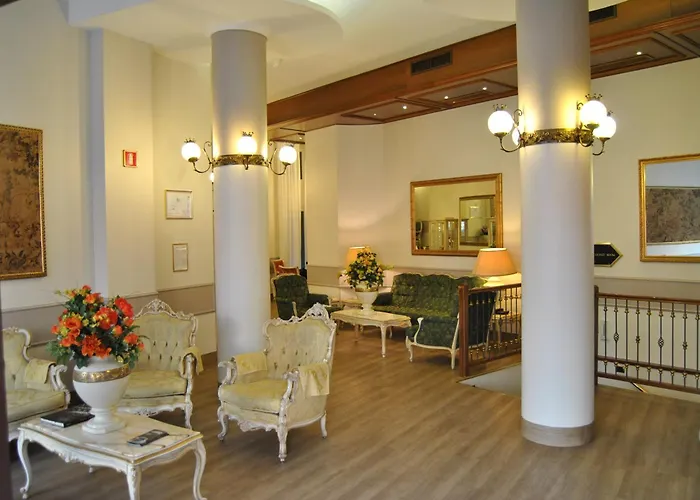 Hotel Mokinba King 4*