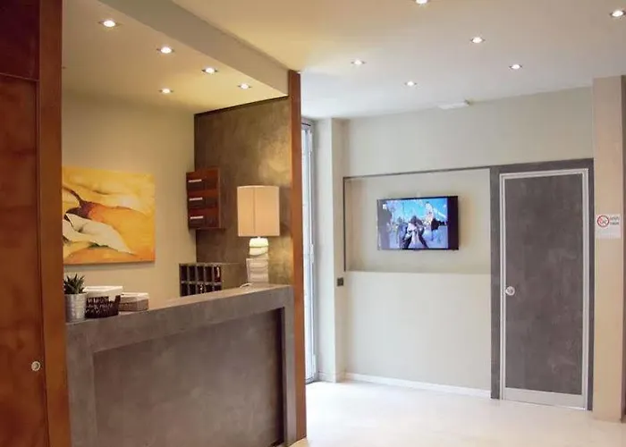 Zara 3* Μιλάνο