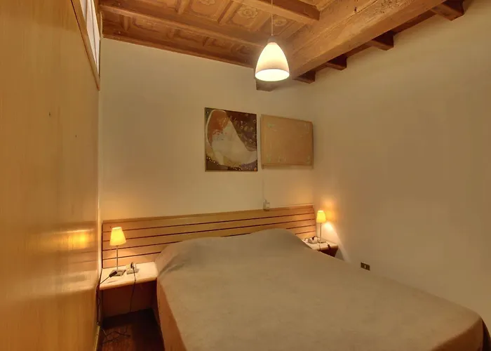 Royal Suites Szálloda