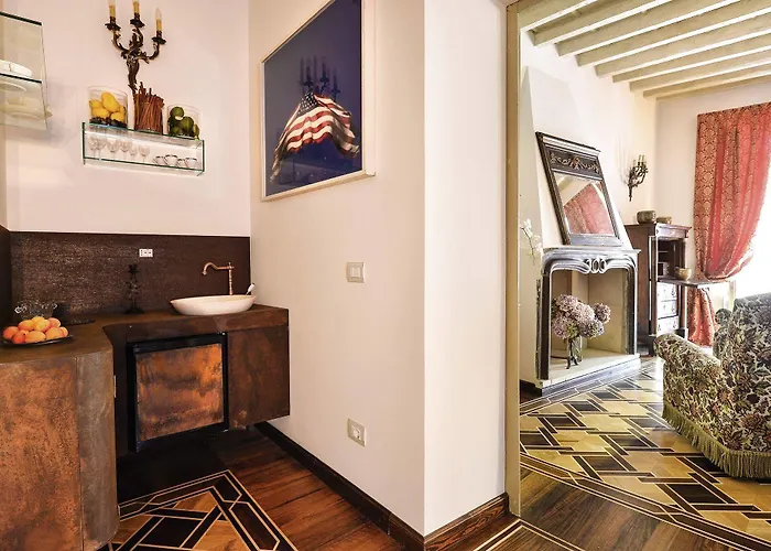 Santa Marta 4* Milan