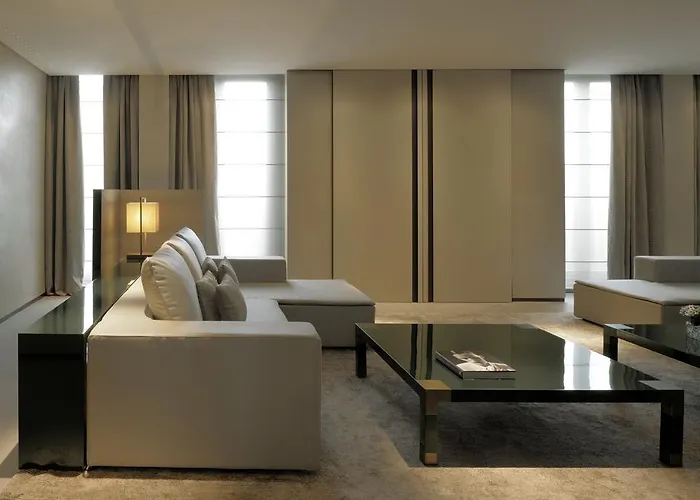 Ξενοδοχείο Armani 5*