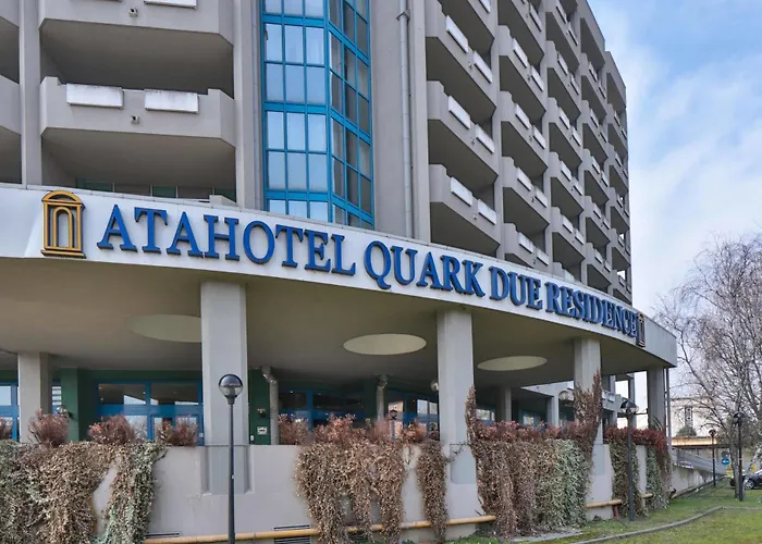 Apartmanhotel Unaway & Quark Due 4*