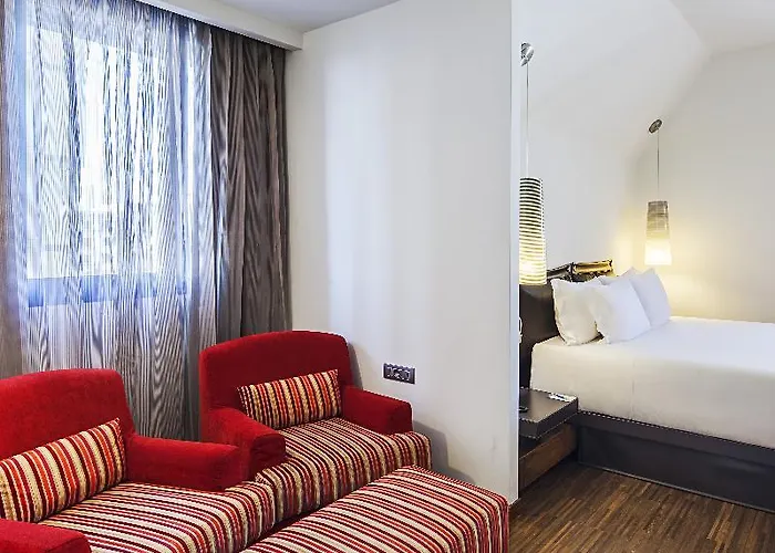 ホテル Nh Collection Touring