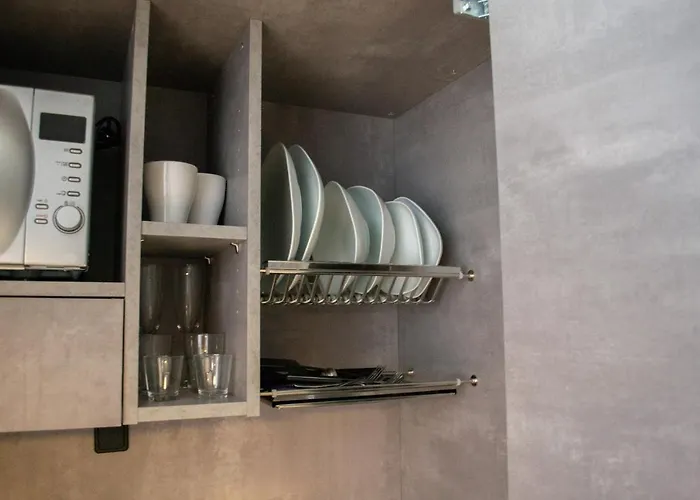 Warrest - Short Rent Semesterbostad Milano