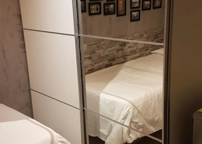 Semesterbostad Warrest - Short Rent