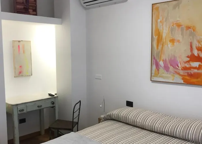 Delle Rose בית הארחה