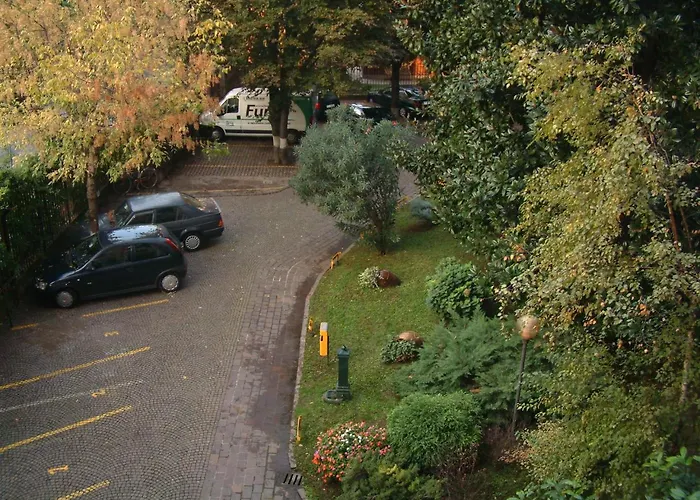 Couette-café Zara Milan