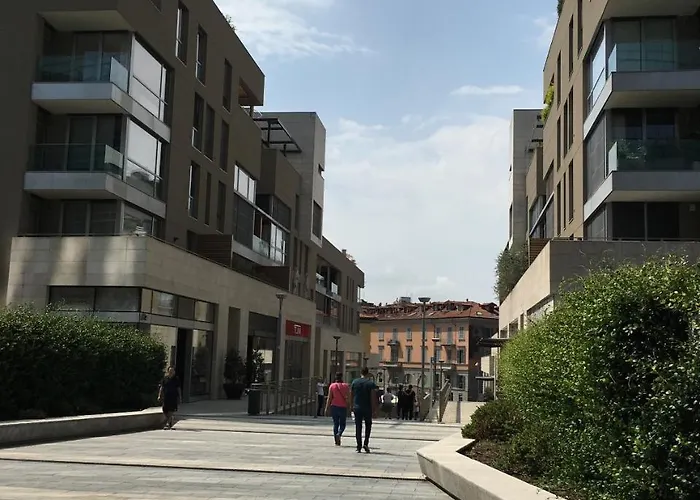 Corso - New Building * Milano