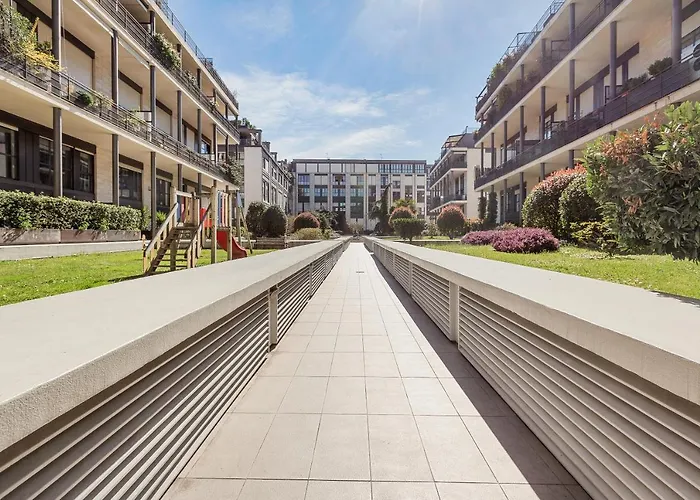 Apartmán Guesthost - Elegant Loft With Balcony! Milán