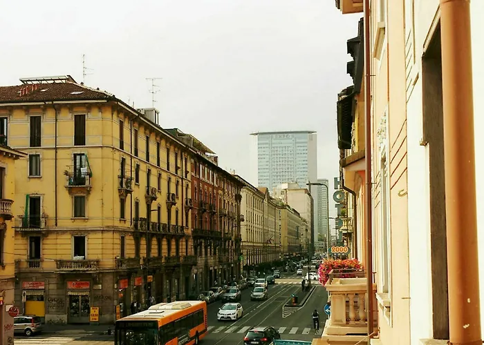 Eden Hotel 2*