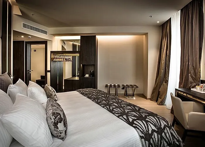 ذا سكوير ميلانو دومو - ومنتجعات بريفيرد 4*