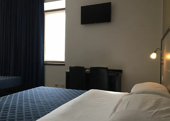 Hotel Av