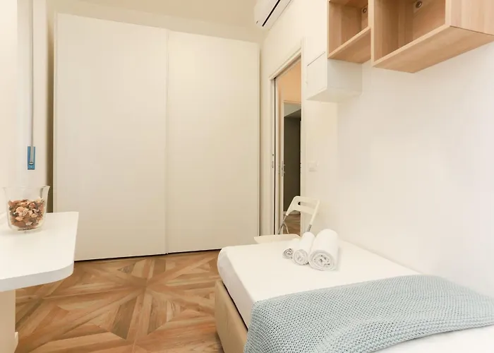 The Rent - Modern Near Bocconi 밀라노