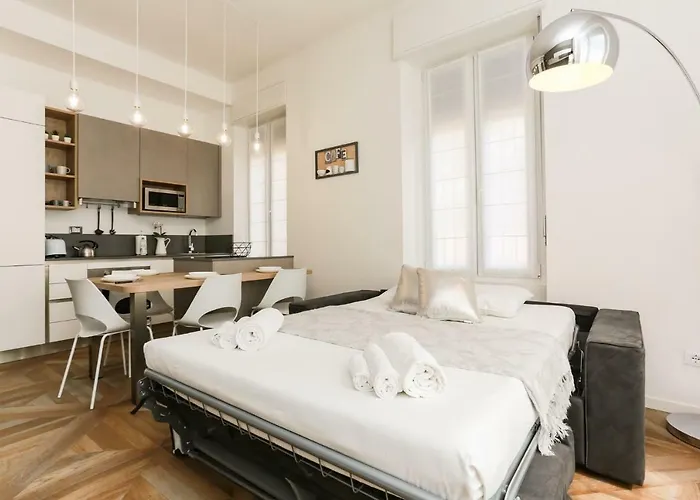 The Rent - Modern Near Bocconi 아파트 *