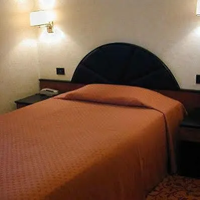 Casual Eclettico Otel