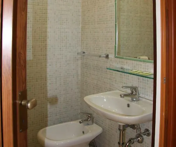 Hotel Adelchi *