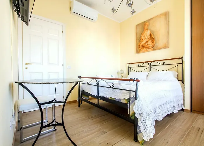 Bed & Breakfast Antico Cortile 4*