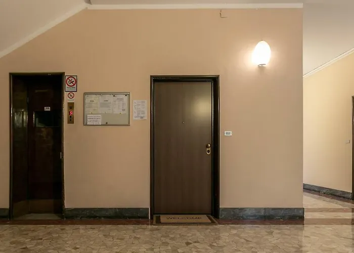 Next Stop - Station Милан