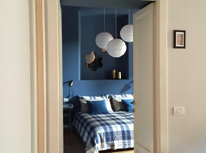 Cosy 2 Minutes From Duomo דירה מילאנו