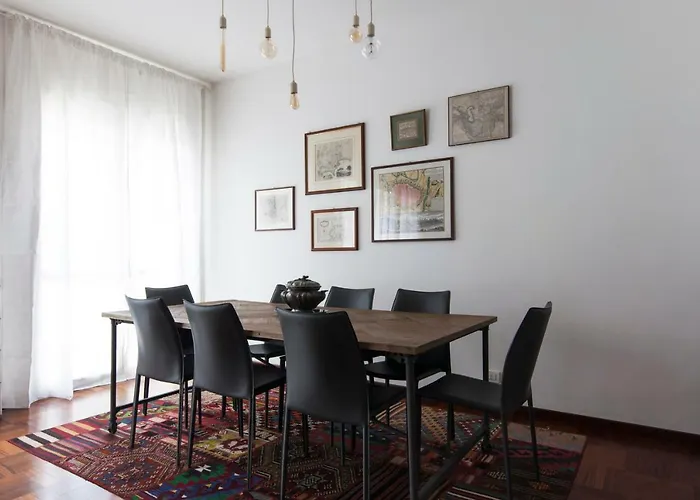 Luxurious 4bdr Penthouse Near Duomo Cathedral Apartmán *