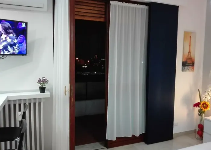 Lägenhet Mecenate Cozy Flat *