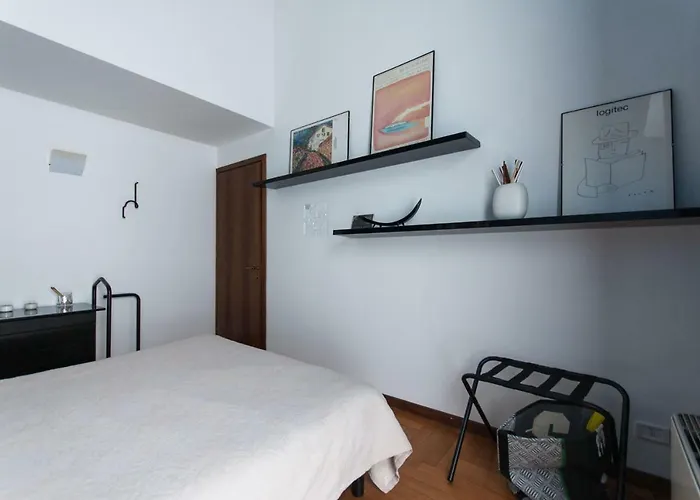 Fancy Blue Duomo Duplex דירה *
