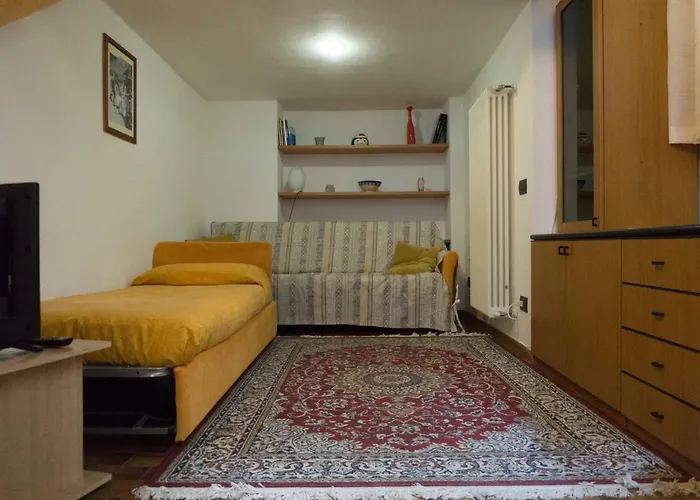 Olona Place 3 *