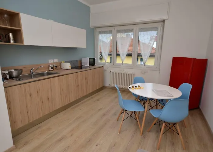 34 Via Giulio Carcano Apartment