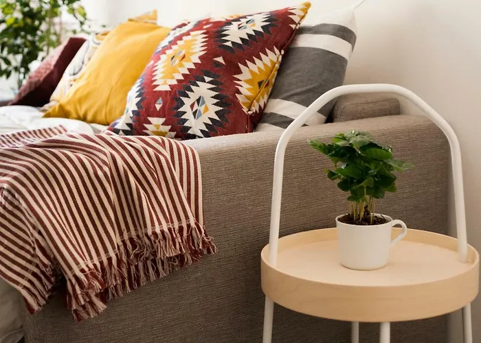 Flat With Private Garden- Direct Metro Connection To Duomo In 15 Min Lägenhet