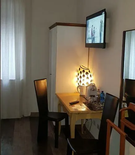 Alojamento de Acomodação e Pequeno-almoço Sansiromilano Beboscar It 4*