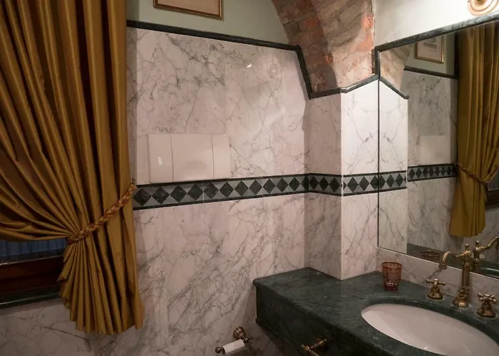 Broletto 26 * Milão