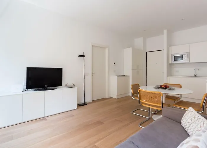 Apartment Meravigli 16 - B - Duomo Center Elegant