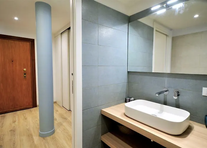 Apartment 34 Via Giulio Carcano *