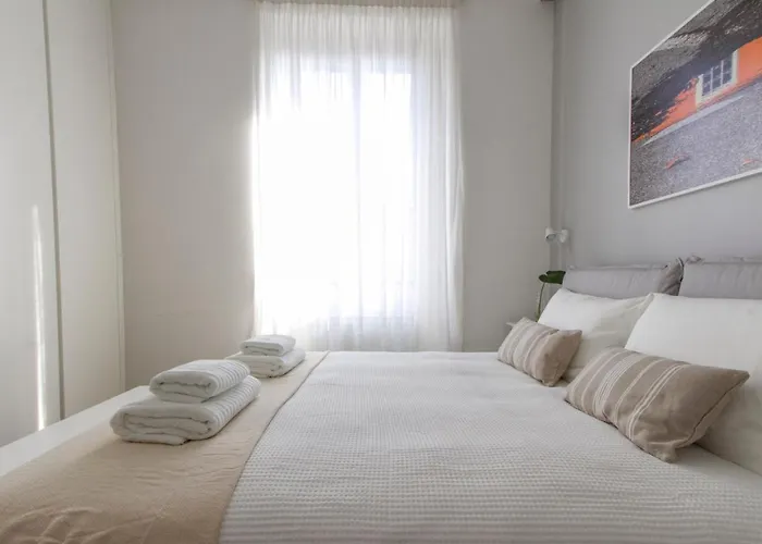 Easylife - - Bligny 29 P4 - Bocconi * Milano