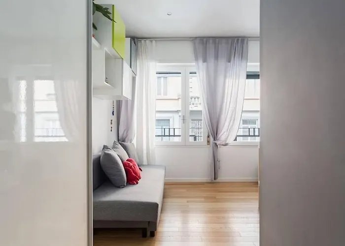 Delizioso Bilocale In Bocconi - Porta Romana Lägenhet *