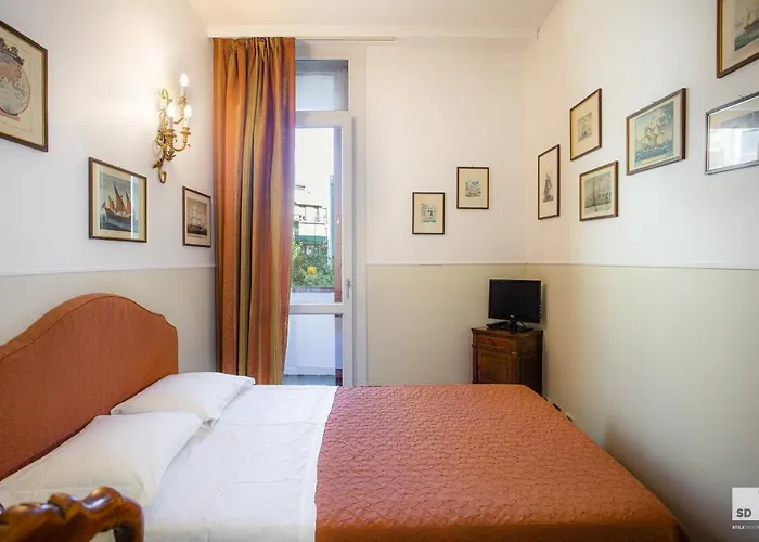 Admiral Hotel 4*