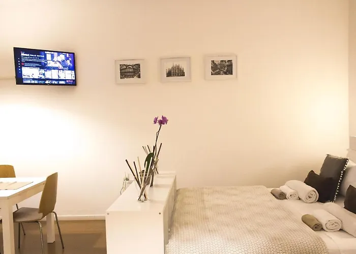 Center White * Milano