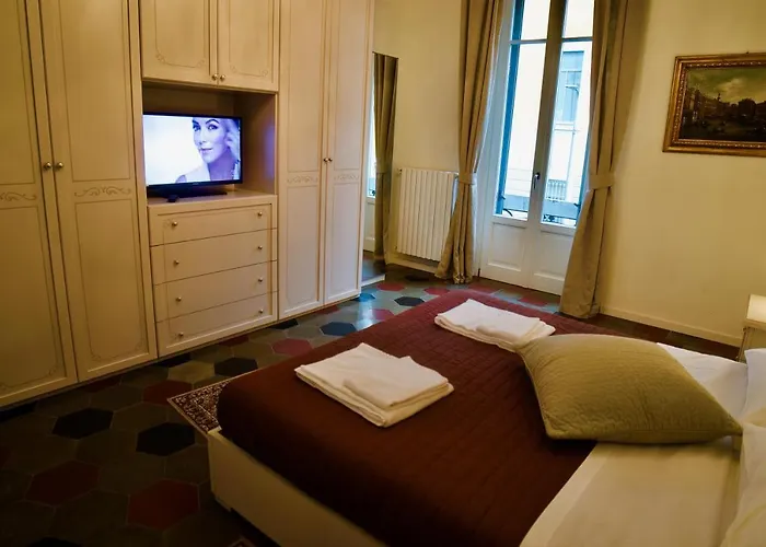 Splendido Trilocale Zona Isola Apartmán *