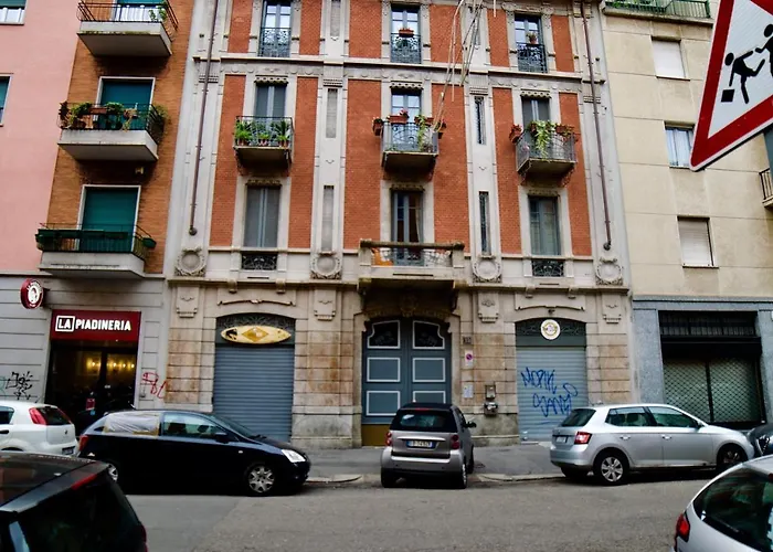 Splendido Trilocale Zona Isola Apartmán
