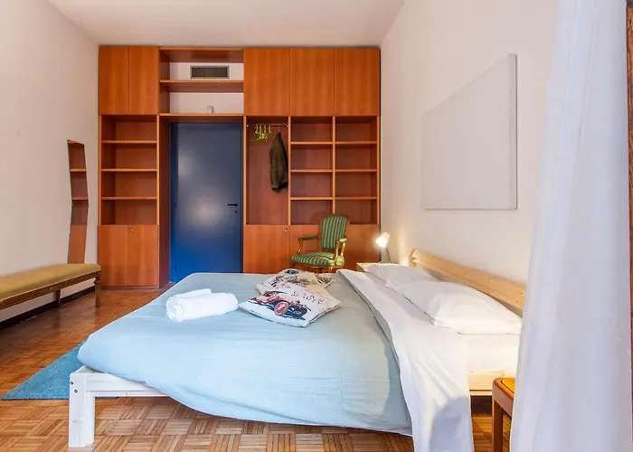 招待所 Central Guest House