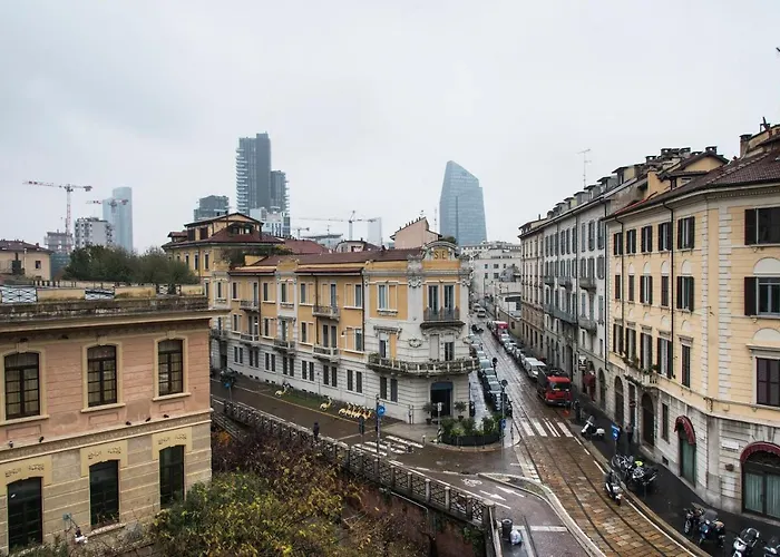 Brera District 2 Bedrooms -youhosty Милан