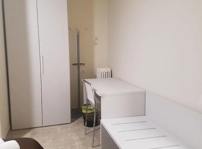 Emmy Szálloda Milánó