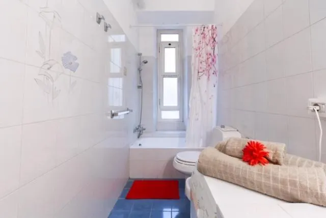 アパート Alessia's Flat- Loreto 2 ミラノ